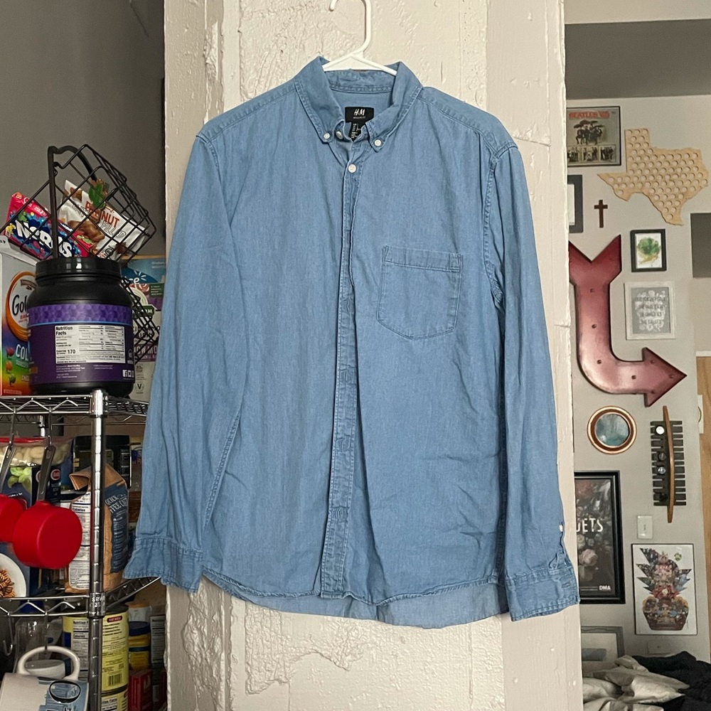 LAST CHANCE: Light blue jean shirt